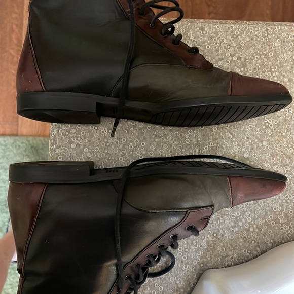 Size 6 low boots - Picture 2 of 5